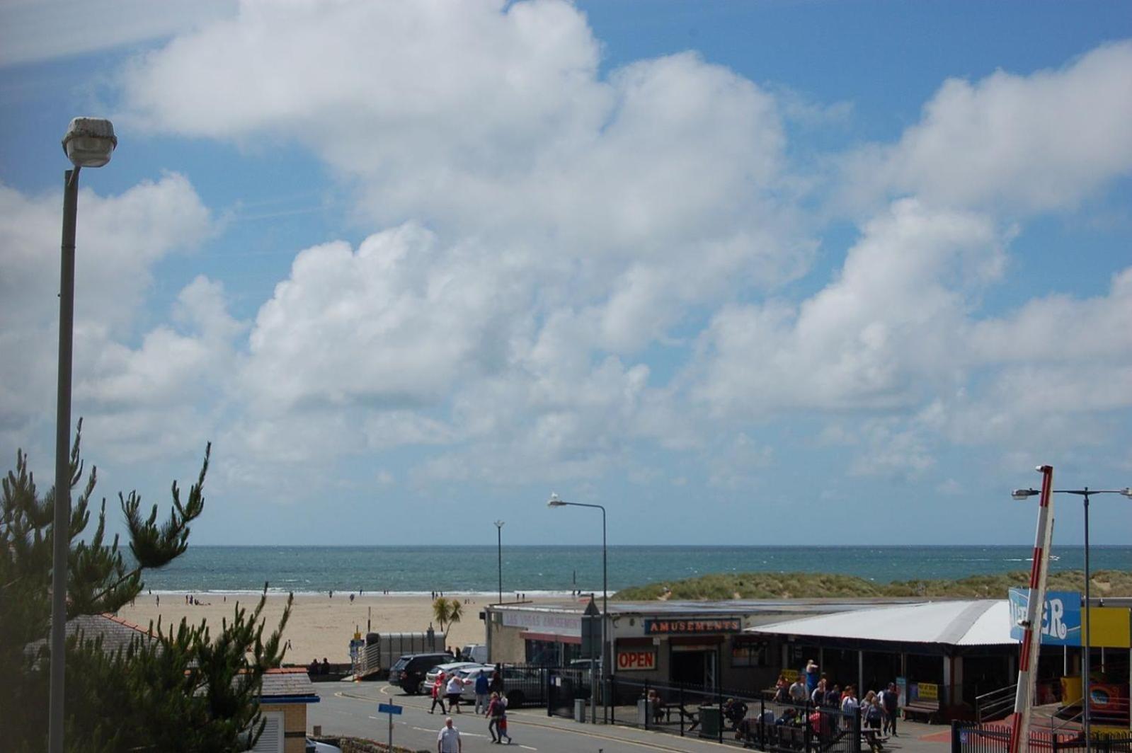 Beach Vista Apartment Three In Barmouth Exterior photo